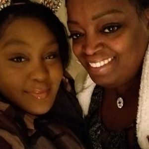 Meet your Posher, Sondra